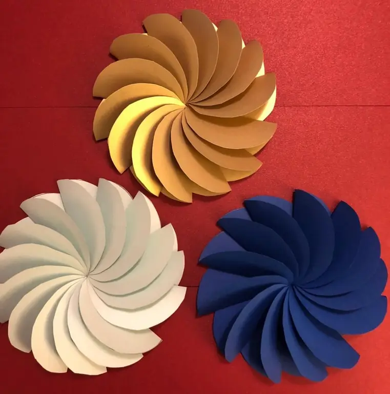 How to make a three-dimensional paper circle - several options with explanations and videos