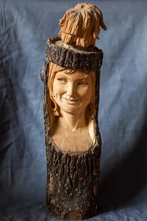 Högrelief carving