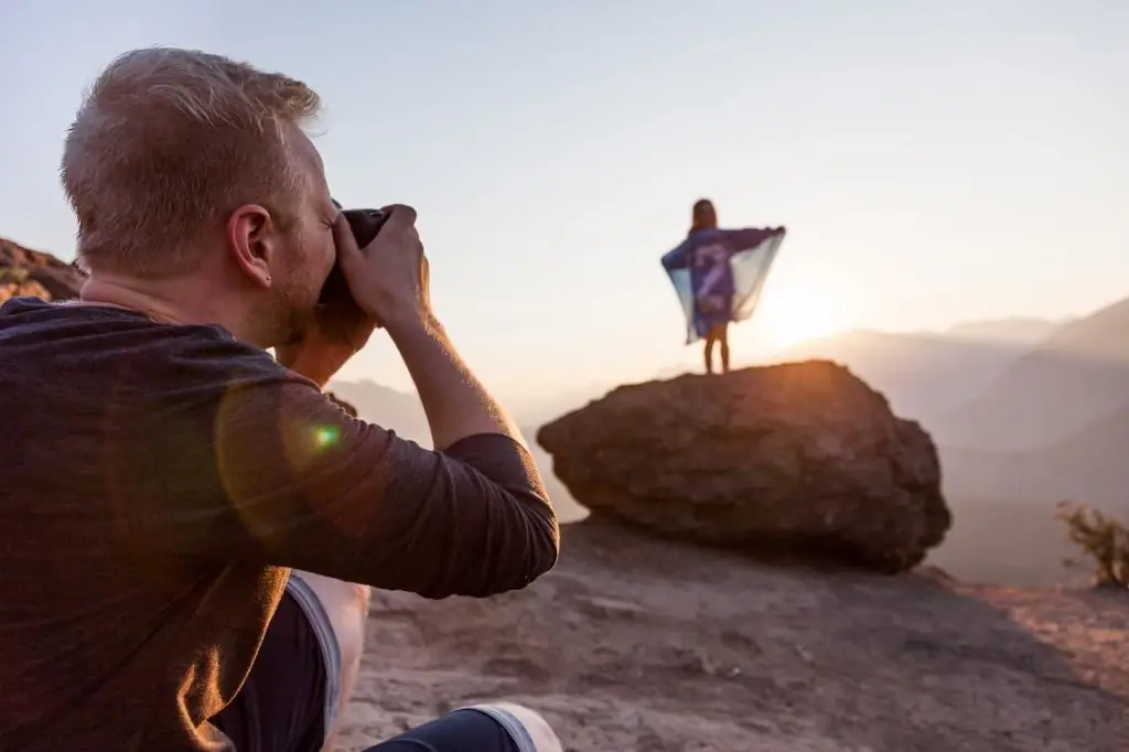 Sådan tjener du penge på fotoaktier: tips til begyndere