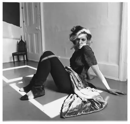 Francesca Woodman፡ የፎቶግራፍ ኤግዚቢሽን