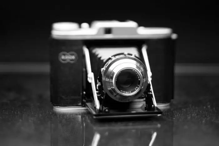 Storia della fotocamera e della fotografia