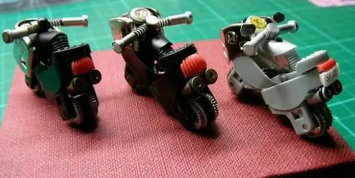 comment assembler une moto à partir d'un briquet