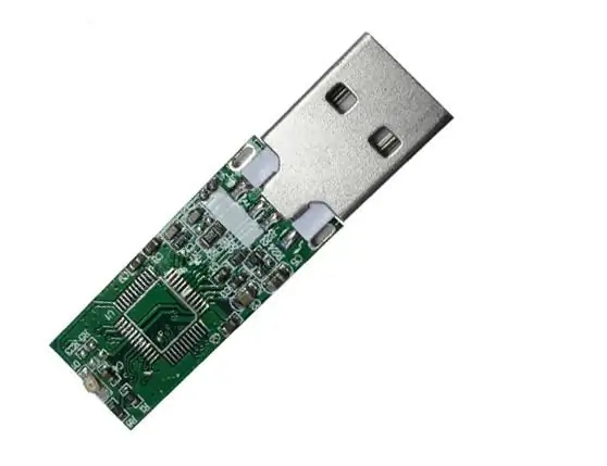 Yuav ua li cas thiaj ua tau ib rooj plaub tshwj xeeb rau lub flash drive nrog koj tus kheej txhais tes?