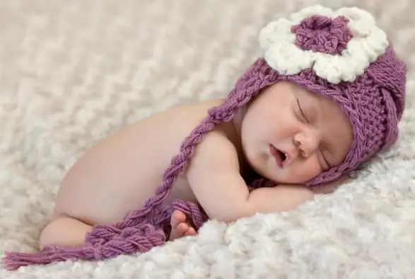 How to knit things for a newborn: basic rules. Knit a simple hat